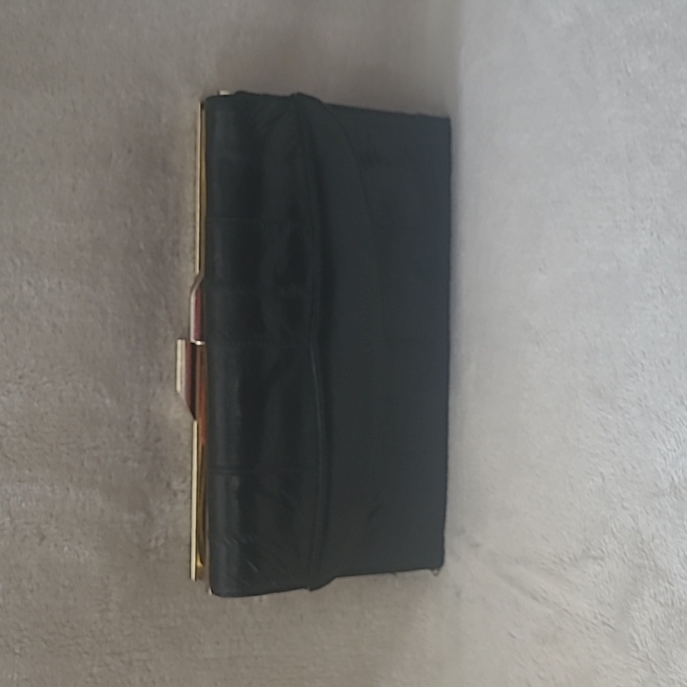 Genuine Vintage Eel Skin Leather Women’s Fold Wallet classy snap closure at back